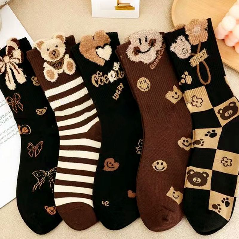 新疆包邮袜子女秋冬袜子女中筒潮百搭森系女士袜子冬季抖音新