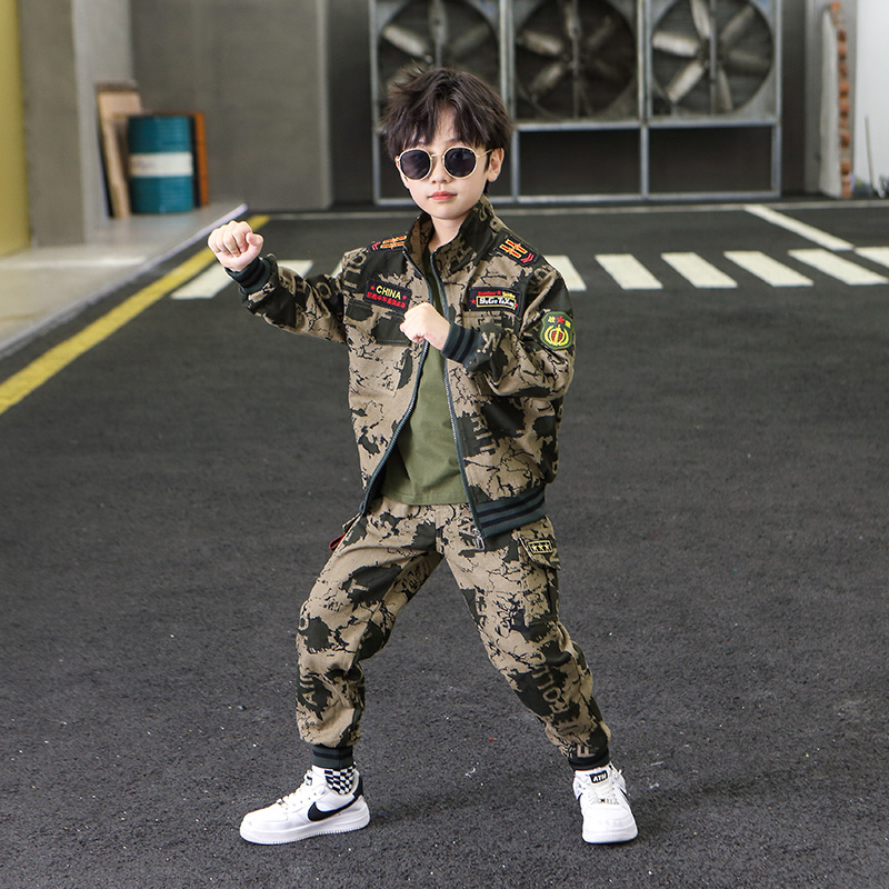 男童迷彩服套装春秋款小学生户外军训服幼儿园班服演出服装两件套