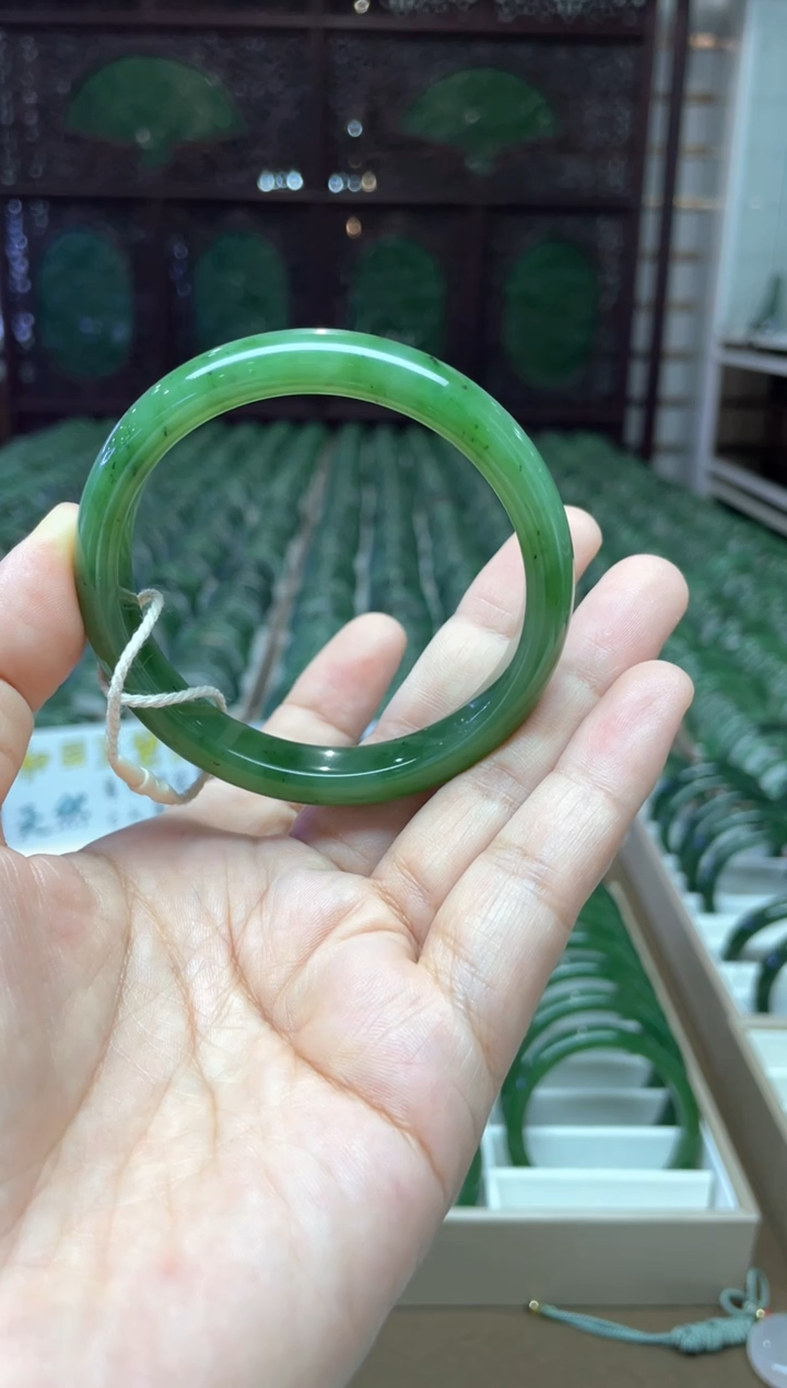 【闪购商品】和田玉（碧玉）手镯未镶嵌俄罗斯碧玉
