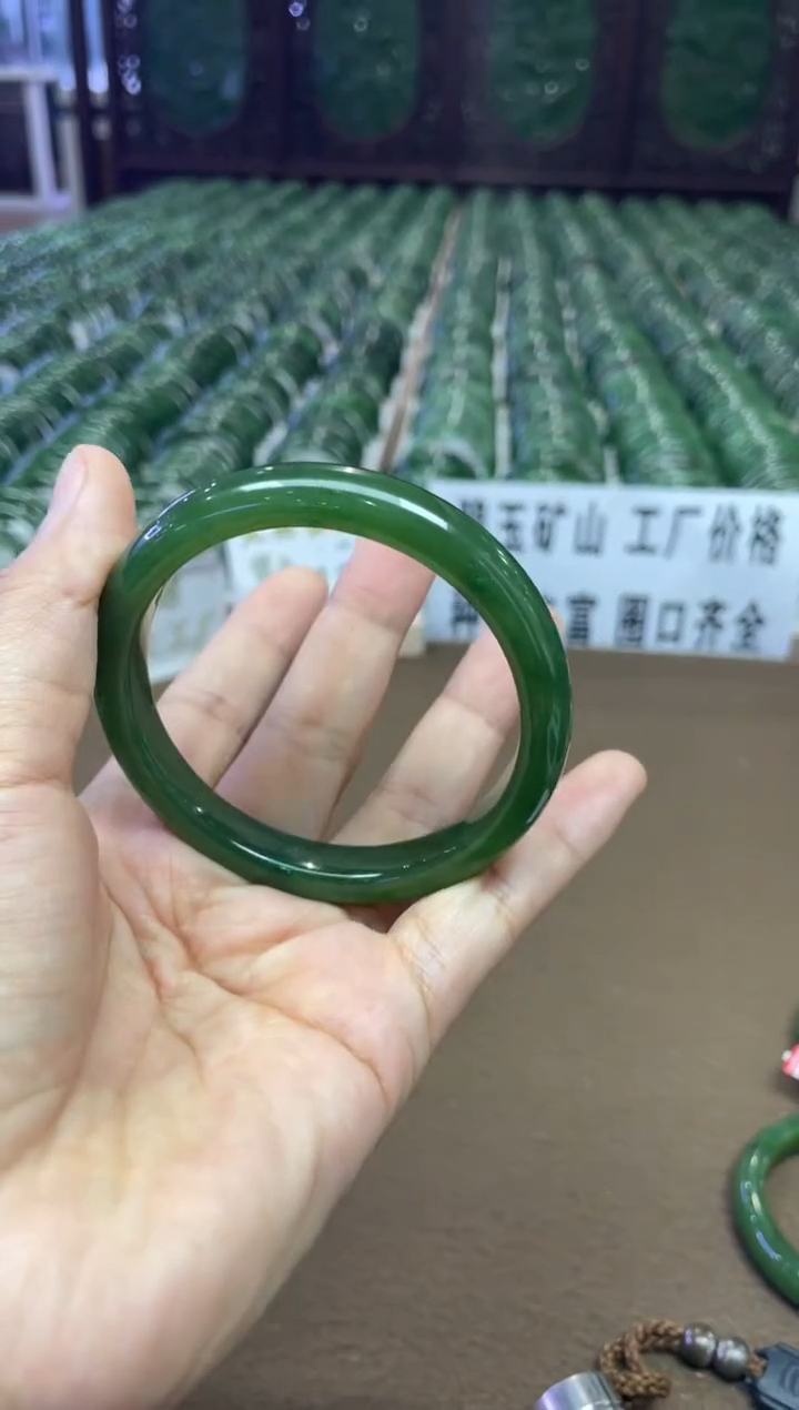 【闪购商品】和田玉（碧玉）手镯未镶嵌俄罗斯碧玉