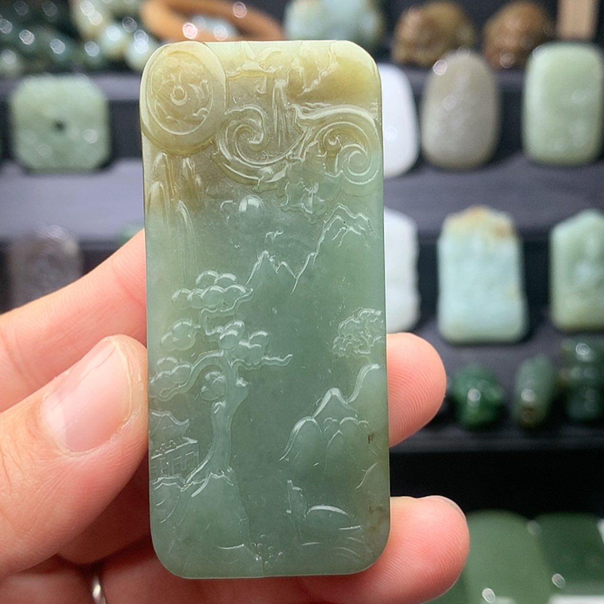 【闪购商品】和田玉颈饰足铂镶嵌