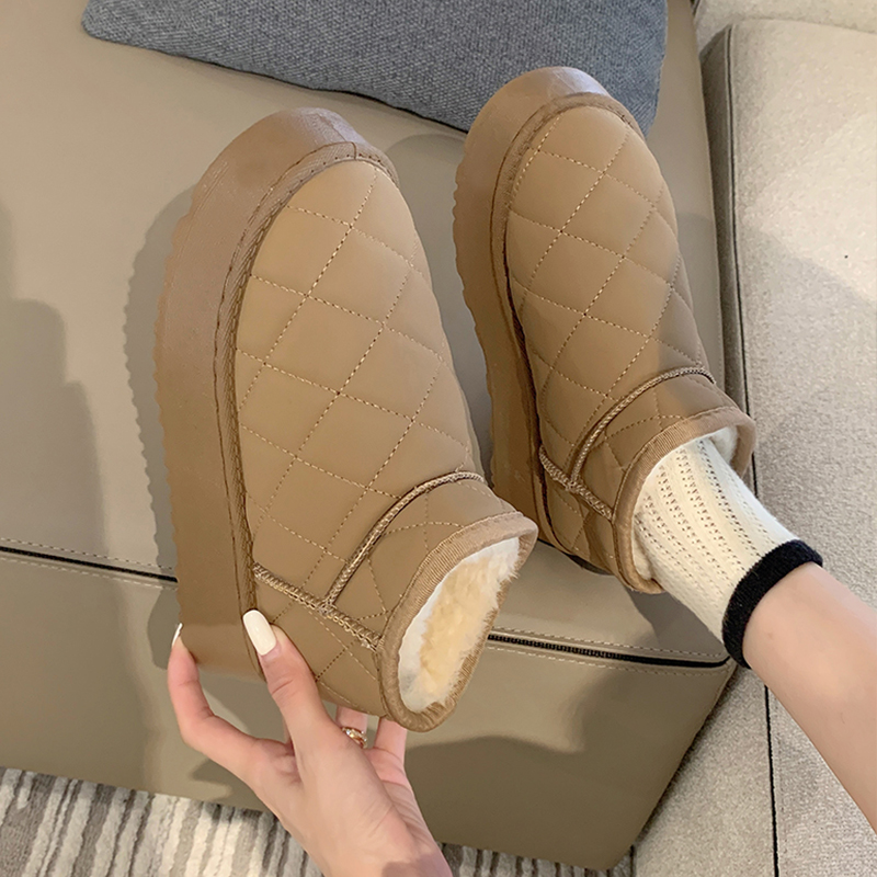 红蜻蜓牌皮毛一体雪地靴女2023年冬季新款及踝短靴一脚蹬短筒平底