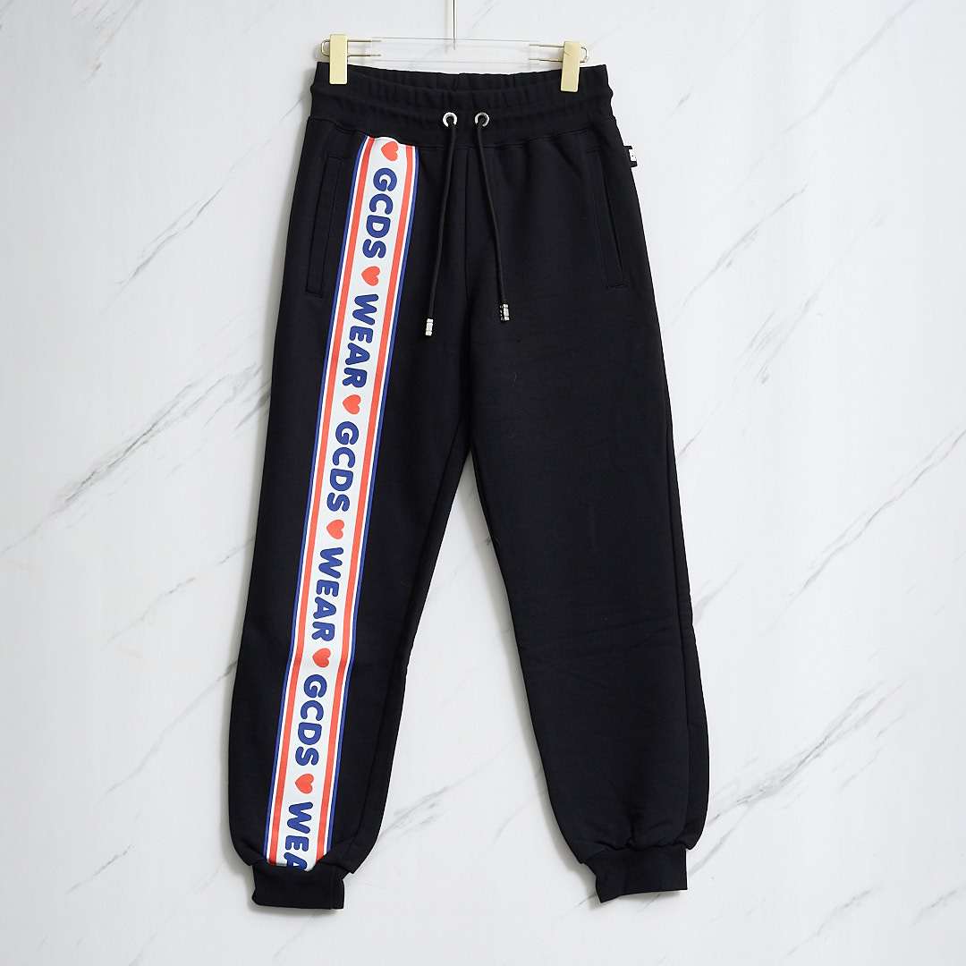 全新未使用  GCDS男士饰带束脚运动裤/GDBP00084