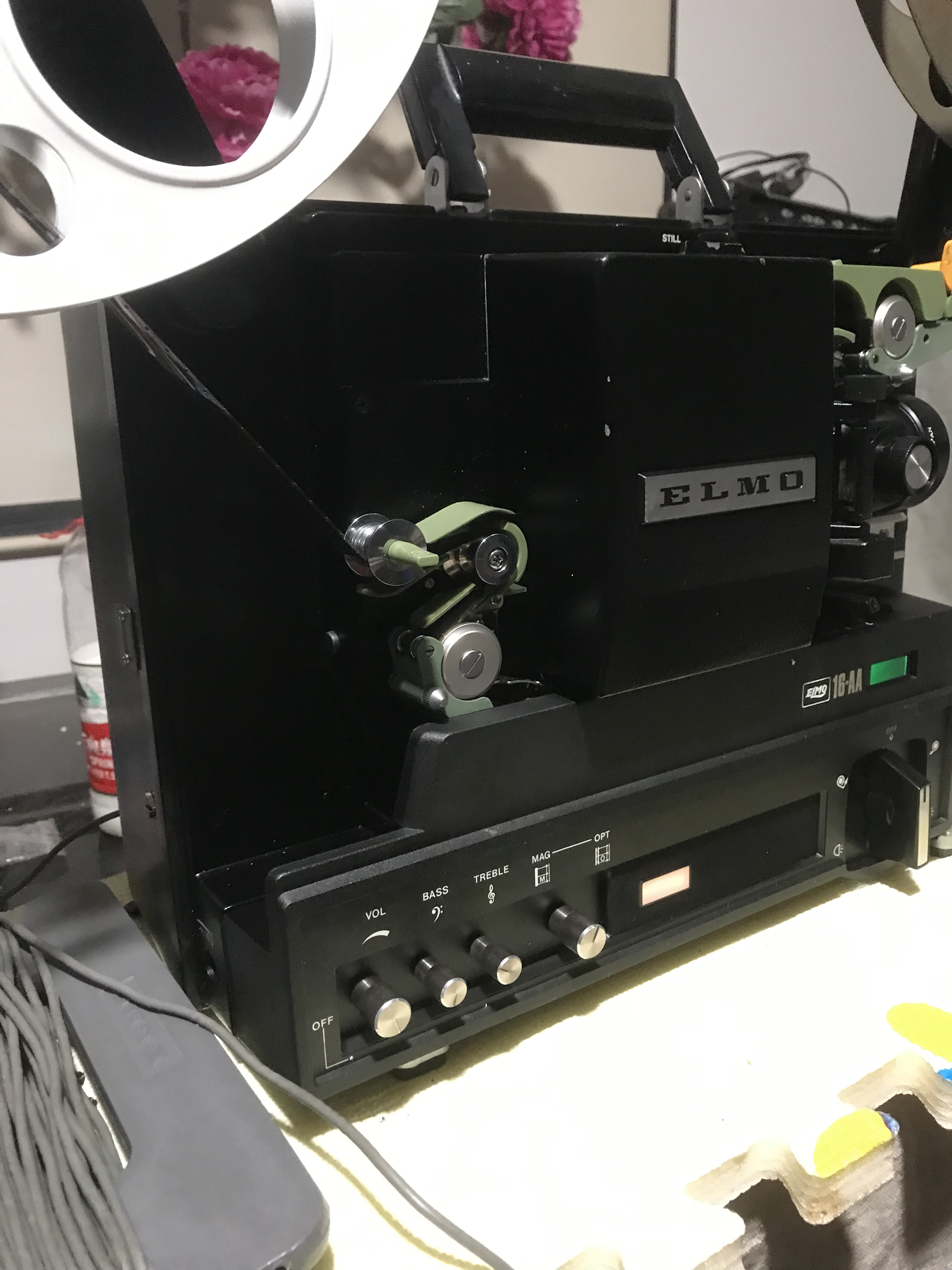 日本自动上片电影机