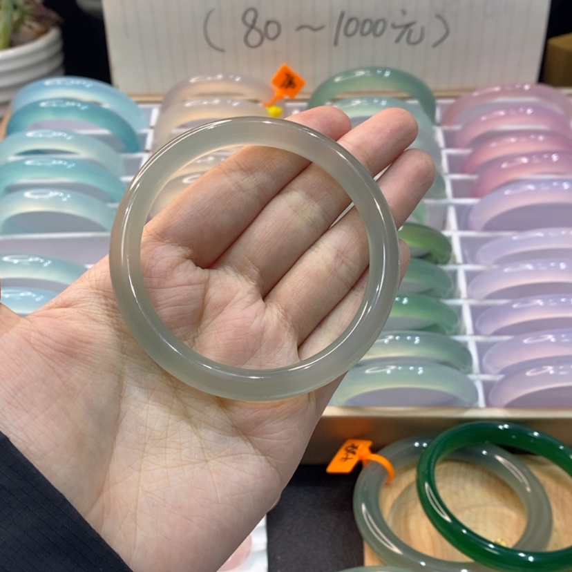 【闪购商品】玛瑙/玉髓手镯未镶嵌蛋****。