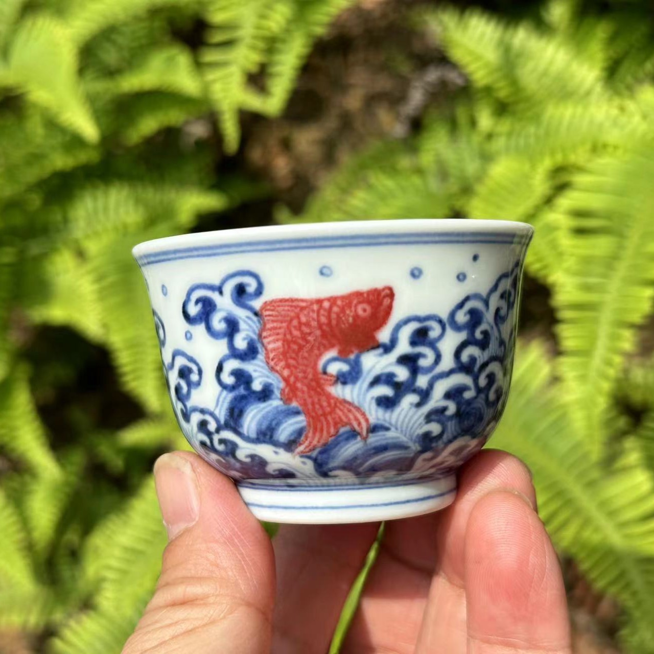 釉里红鱼藻小马蹄杯 釉里红红鱼玉兰杯手工陶瓷主人杯复古