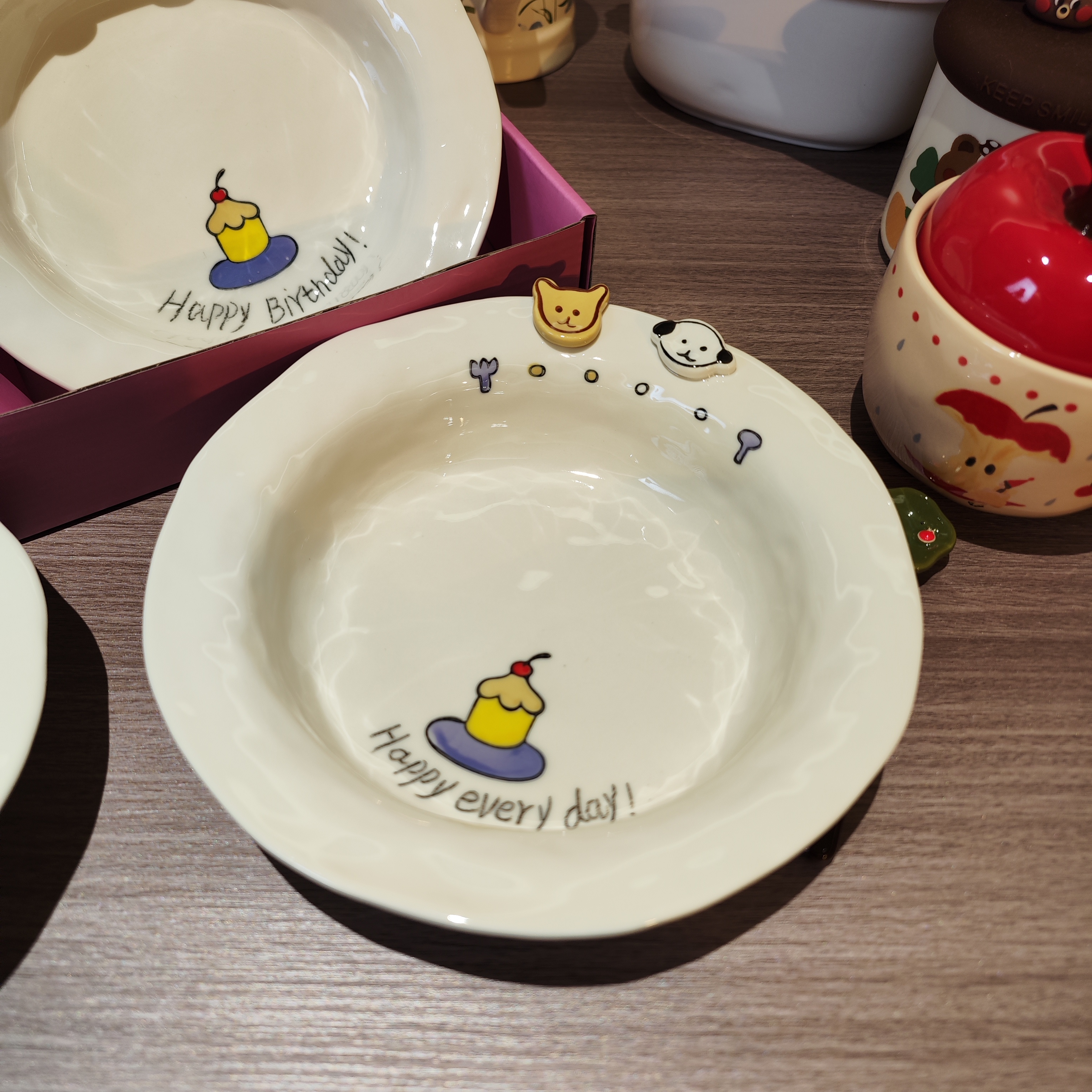 纽扣小狗深盘礼盒装可爱家用陶瓷沙拉碗