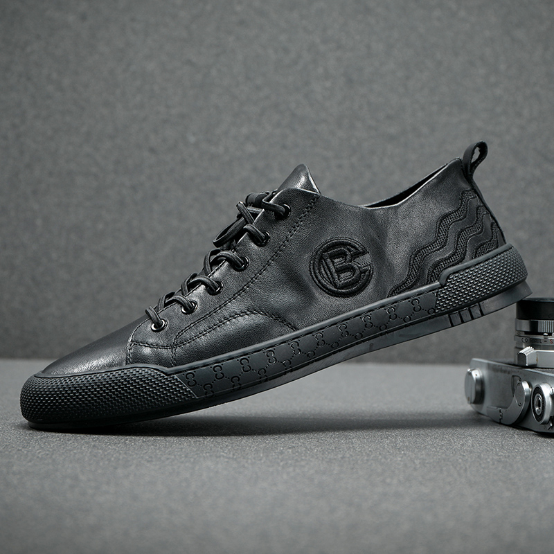 欧洲站男鞋新款秋季真皮男士休闲鞋潮流刺绣一脚蹬鞋子男板鞋皮鞋