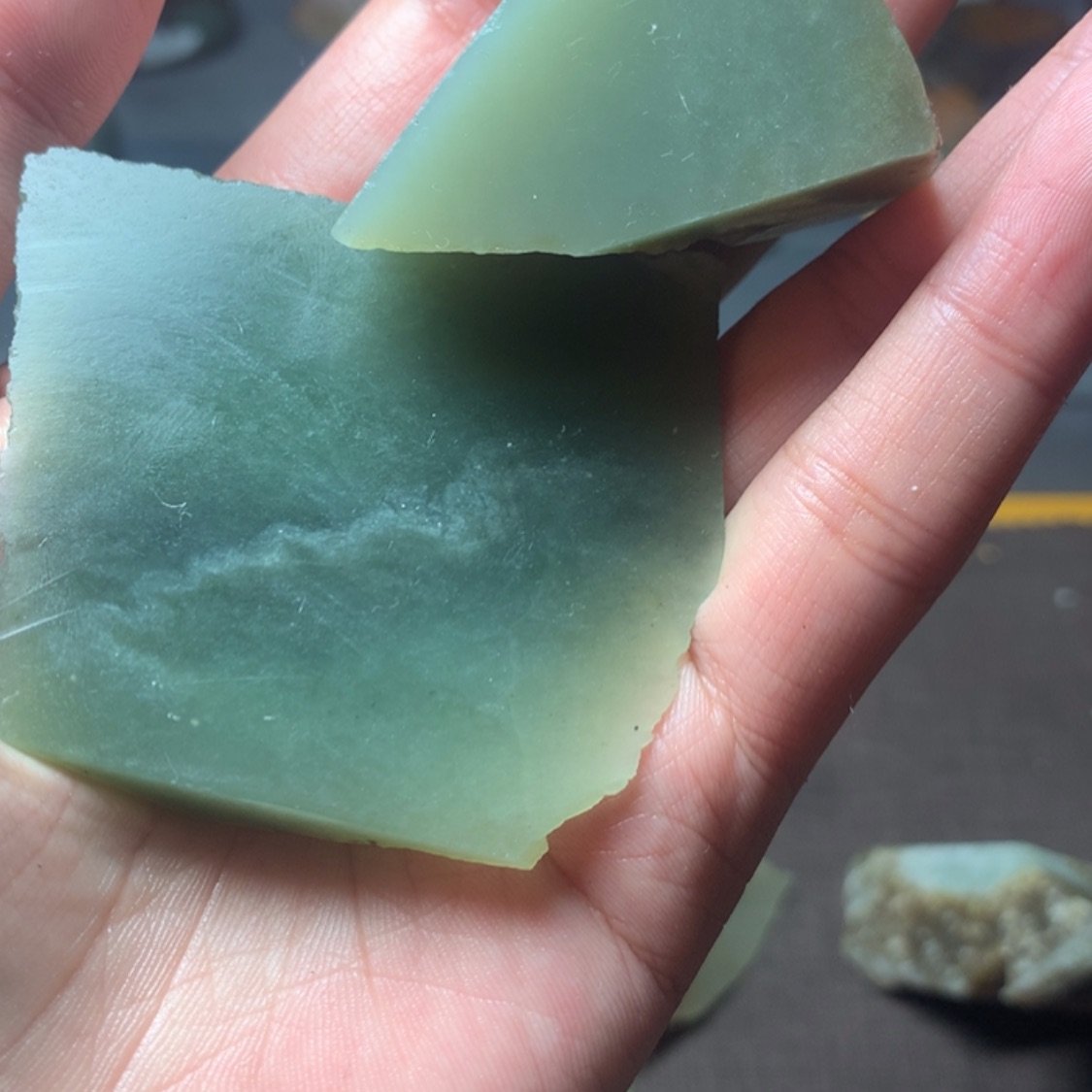 【闪购商品】和田玉（糖玉）边角未镶嵌