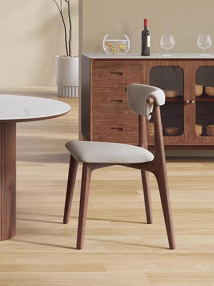实木餐椅现代简约日式家用靠背椅书桌椅北欧布艺软包设计师羊角椅