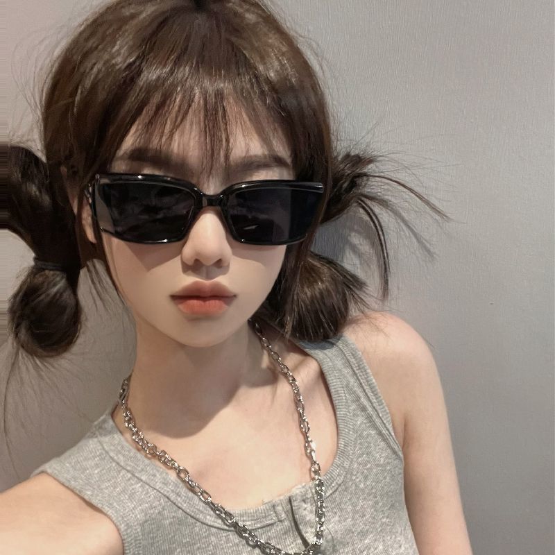 复古欧美个性黑色小脸墨镜女防晒高级感ins方框辣妹街拍太阳眼镜