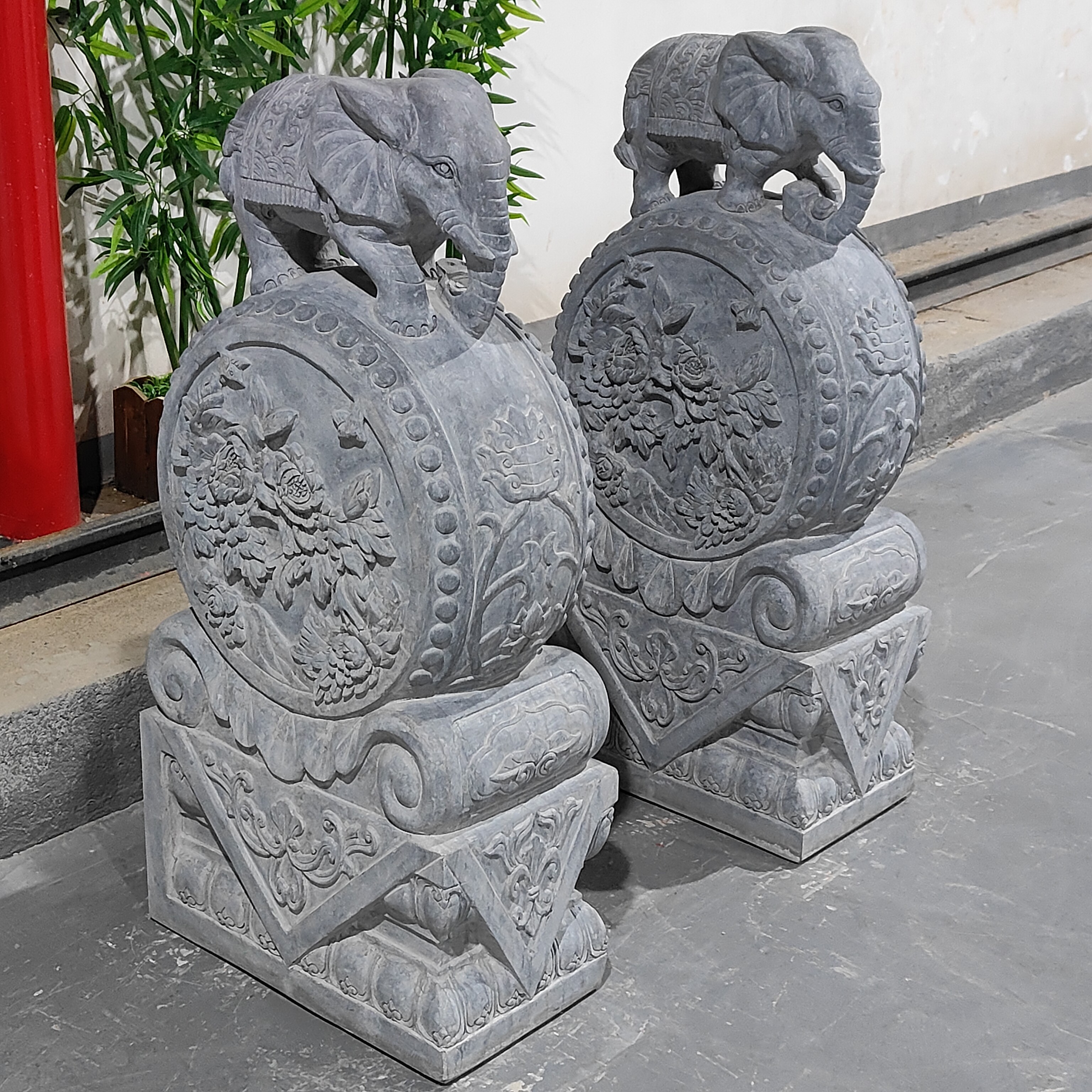 青石小象石鼓，材质青石原色，整石雕刻做工精美包邮不含卸车和摆放