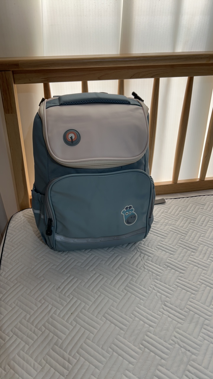 A B成长儿童书包男孩女孩同款～蓝色