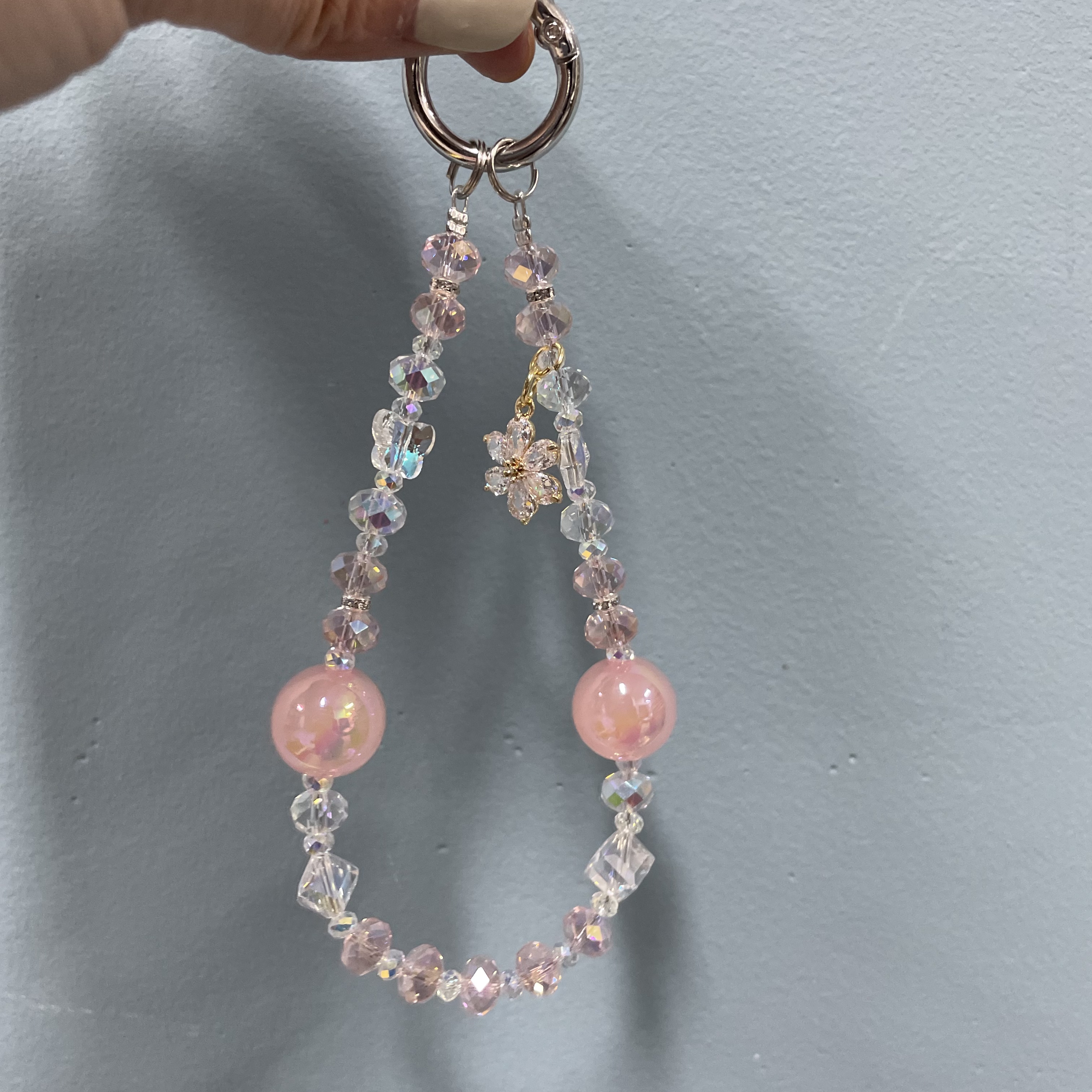 粉色系坠子款手机链H138