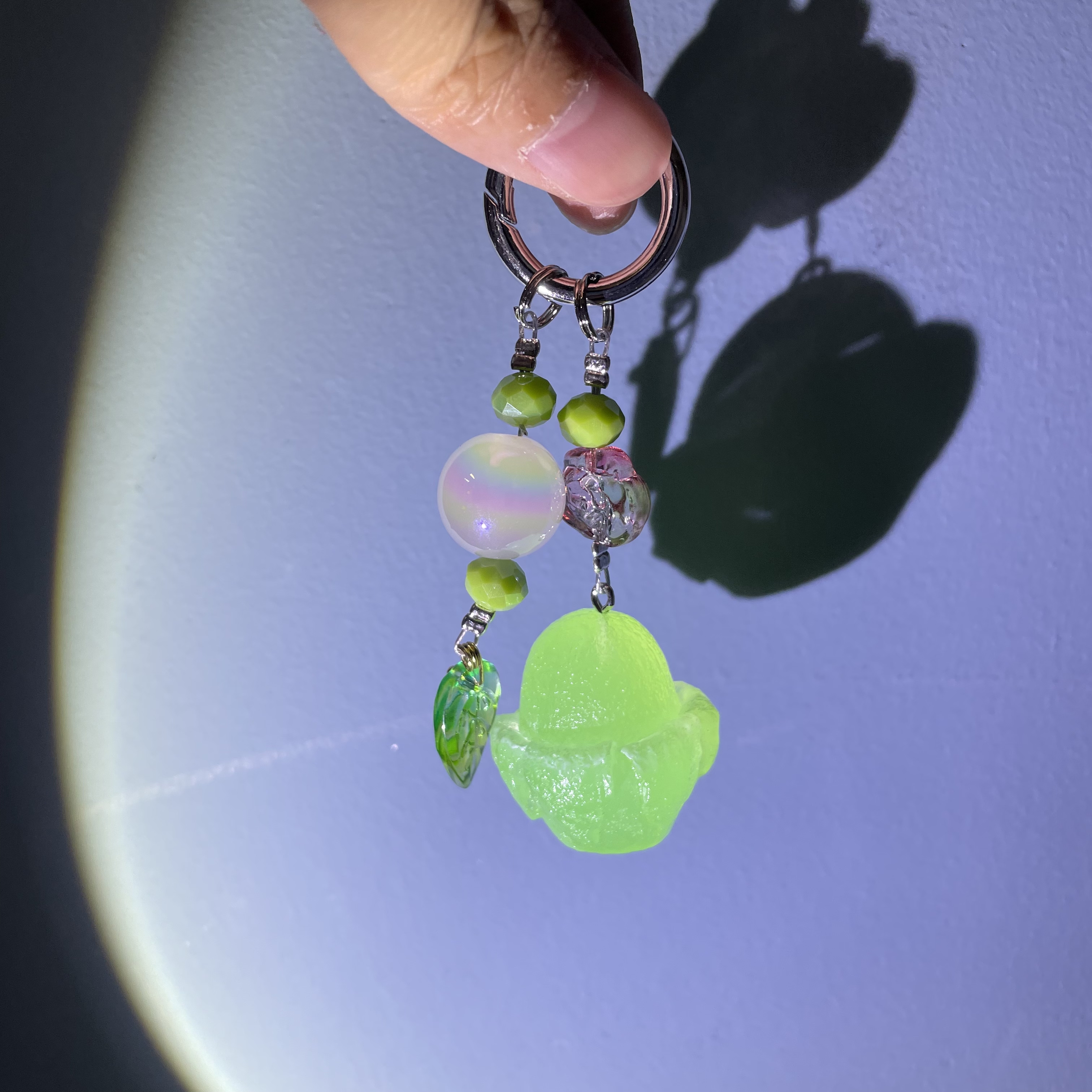 绿色夜光猕猴桃手机坠D132