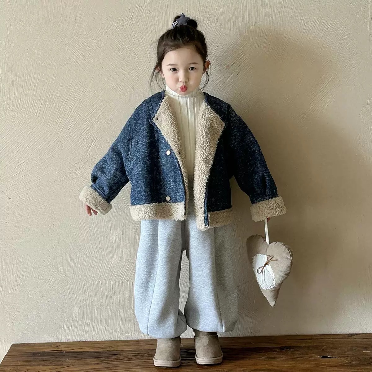 女童牛仔羊羔绒外套2025冬装新款儿童加绒加厚韩系小女孩皮毛一体