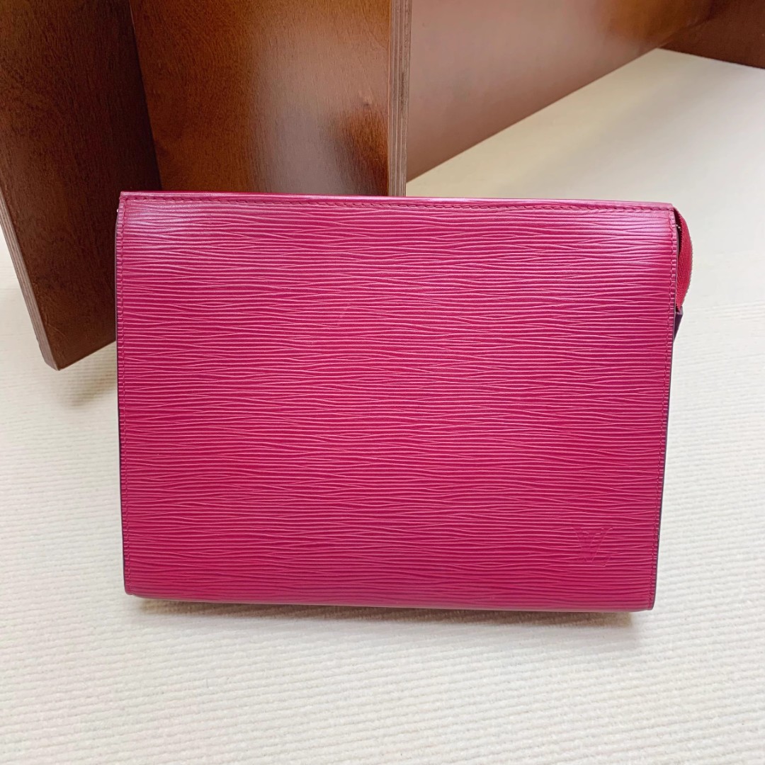 95新 LouisVuitton/路易威登 水波纹洗漱26 0350