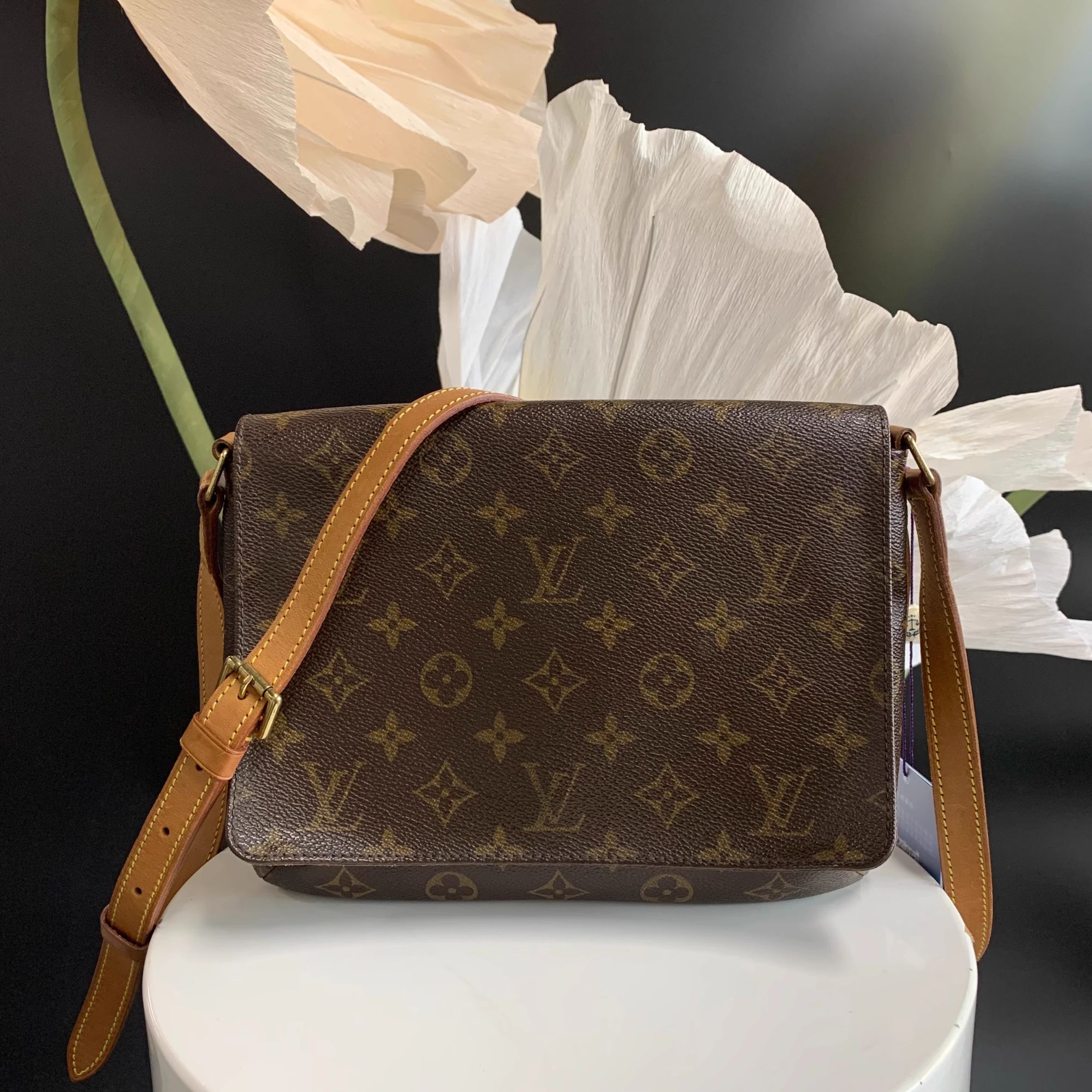 95新 LV 【 成色不错】 LV 王菲包7489