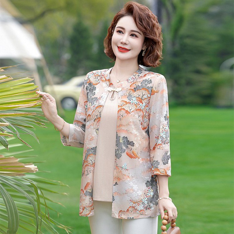 2024新款妈妈夏装七分袖t恤中老年人女装上衣中年女洋气雪纺小衫