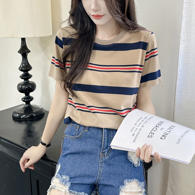 高级感棉料圆领条纹短袖T恤