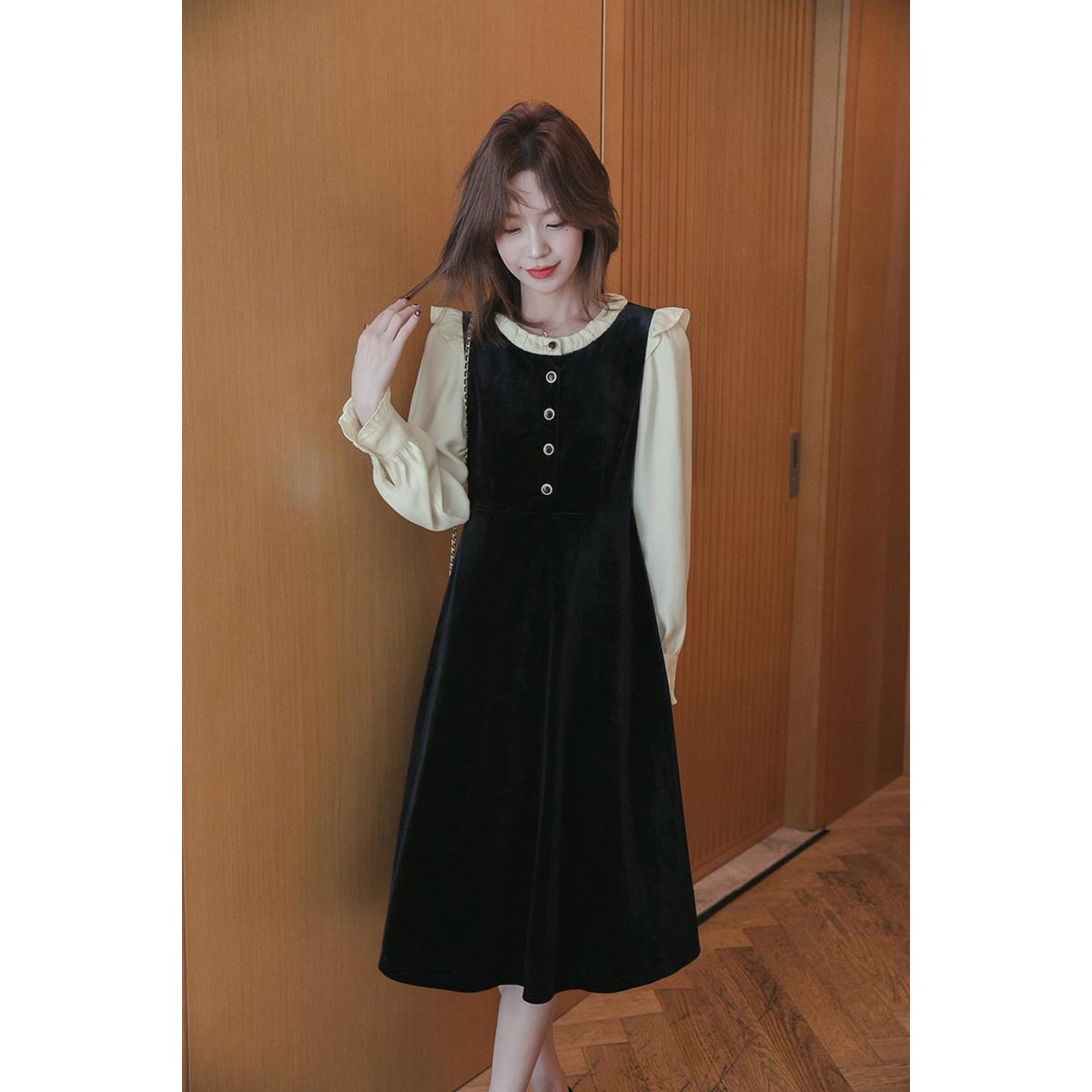 小谷粒泡泡袖连衣裙女2024夏丝绒拼接收腰长裙