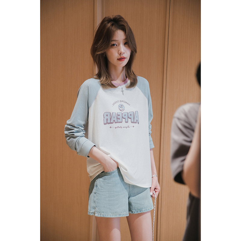 【季末折扣】小谷粒拼色字母印花T恤女圆领薄插肩长袖上衣