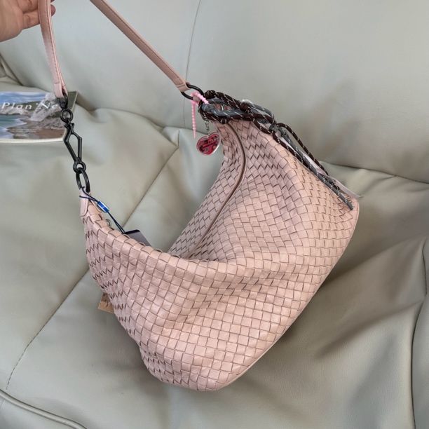 95新 BOTTEGA VENETA/葆蝶家 粉色大号饭盒单肩包