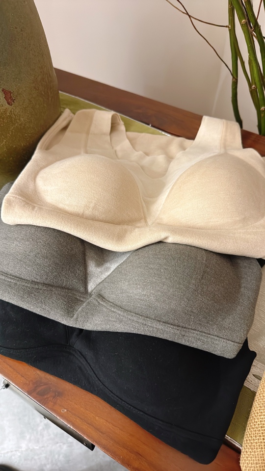 喜悦出品｜糯米｜渐变色羊绒保暖背心带胸垫款