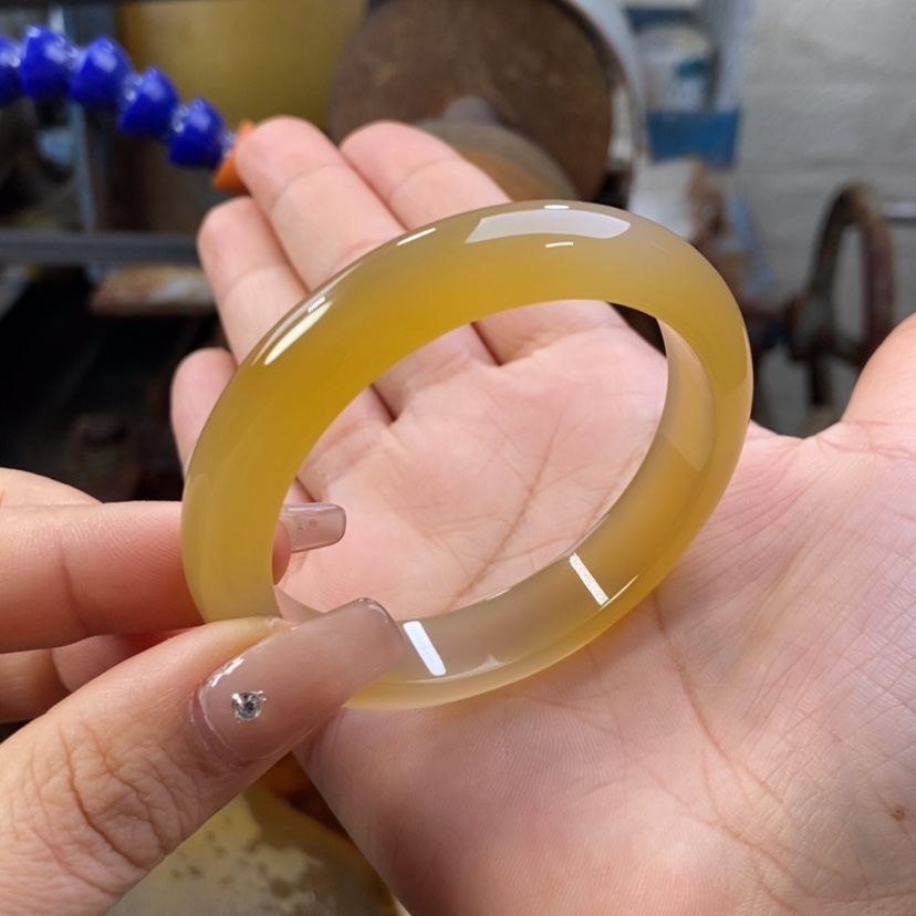 【闪购商品】玛瑙/玉髓手镯未镶嵌孤*影