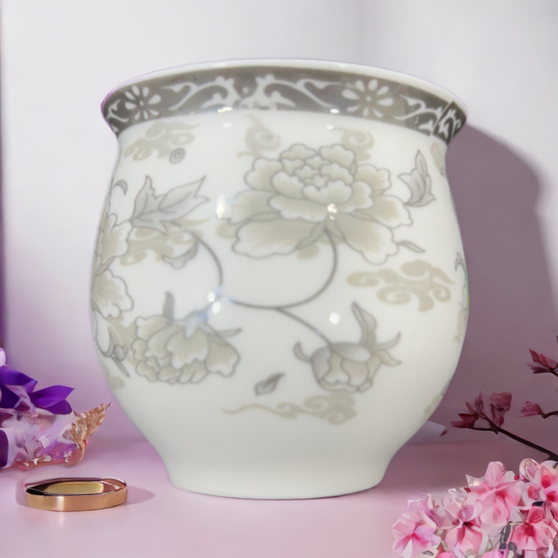 仿清代景德镇主人杯龙蛋杯