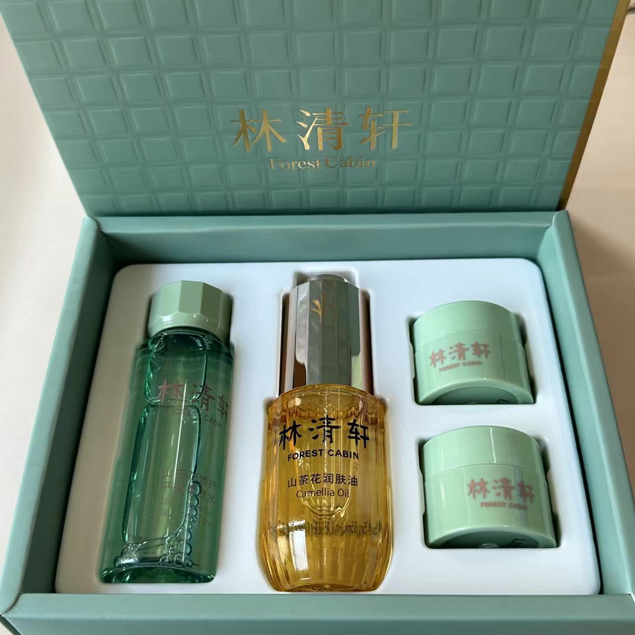 林清轩山茶花平衡小绿盒（山茶花润肤油）
