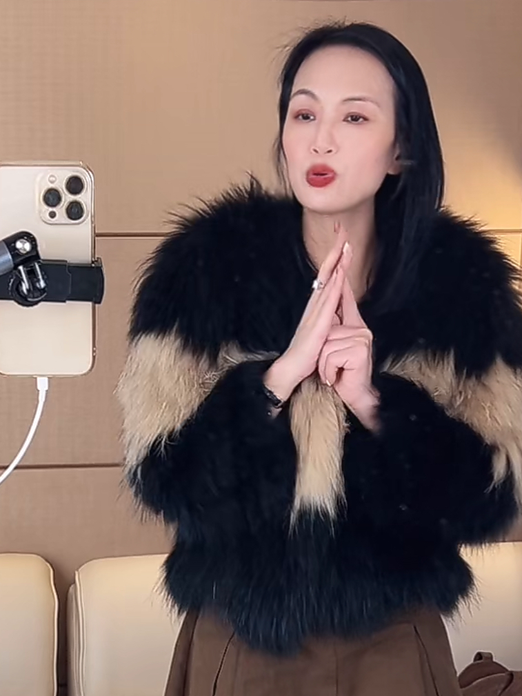 广州戴小姐～～时尚百搭欧美潮流前线高级定制个性毛衣外套