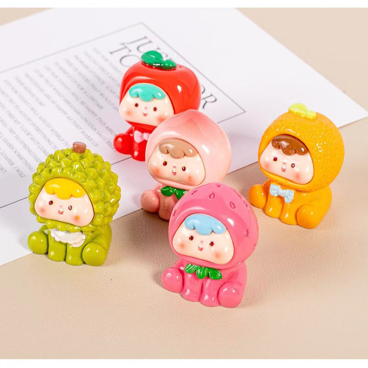 夜光立体水果崽崽可爱水果小女孩diy饰品钥匙扣挂饰车载摆件