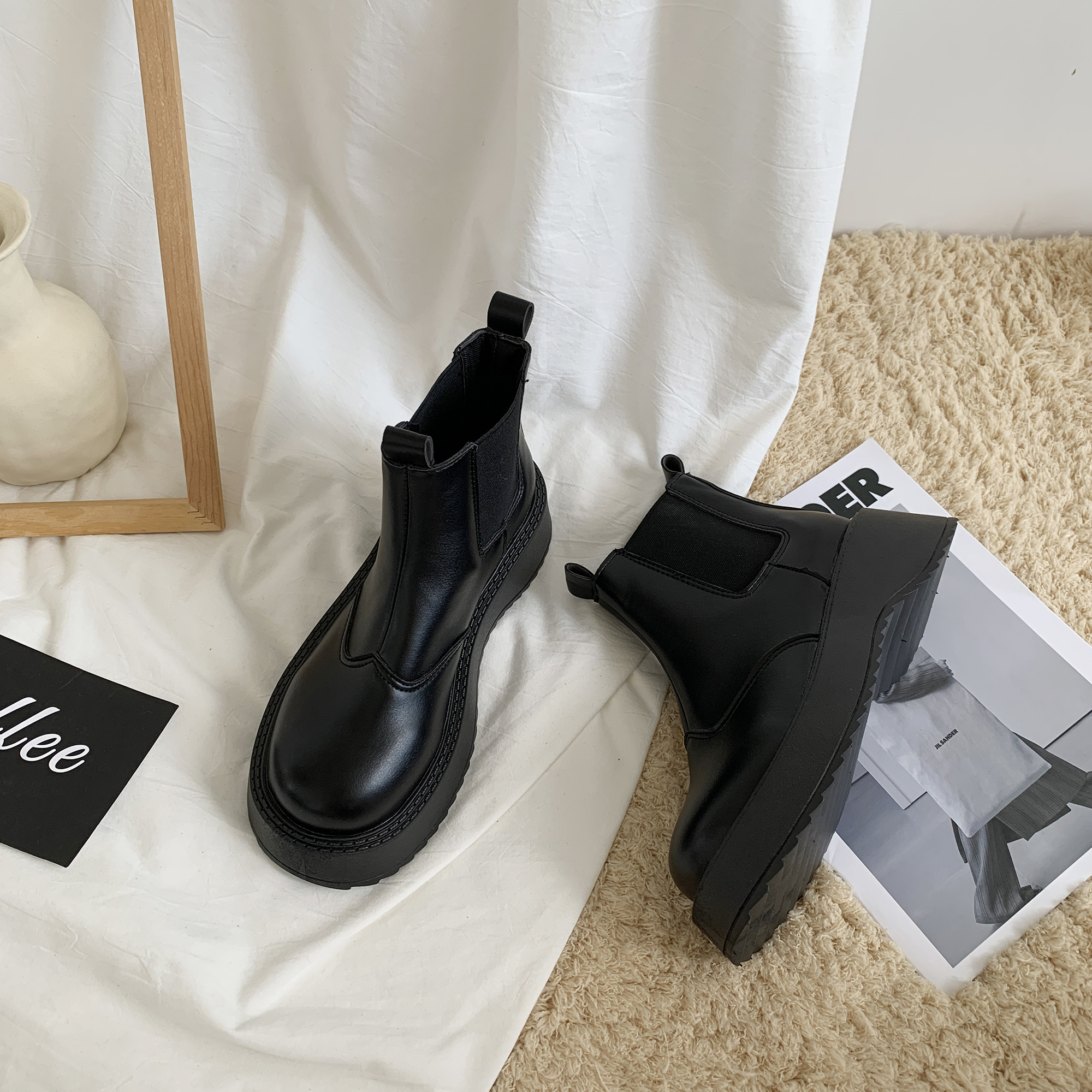 马丁靴女英伦风漆皮短靴大头切尔西靴子2022年新款厚底秋冬季加绒