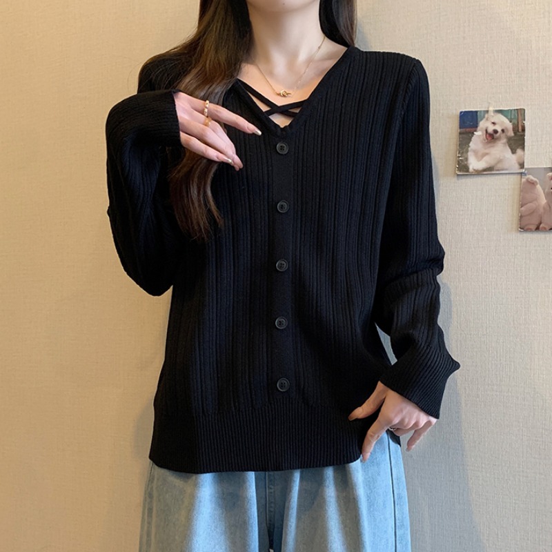 大码遮肚子交叉V领针织打底衫女秋冬胖MM宽松显瘦百搭长袖毛上衣