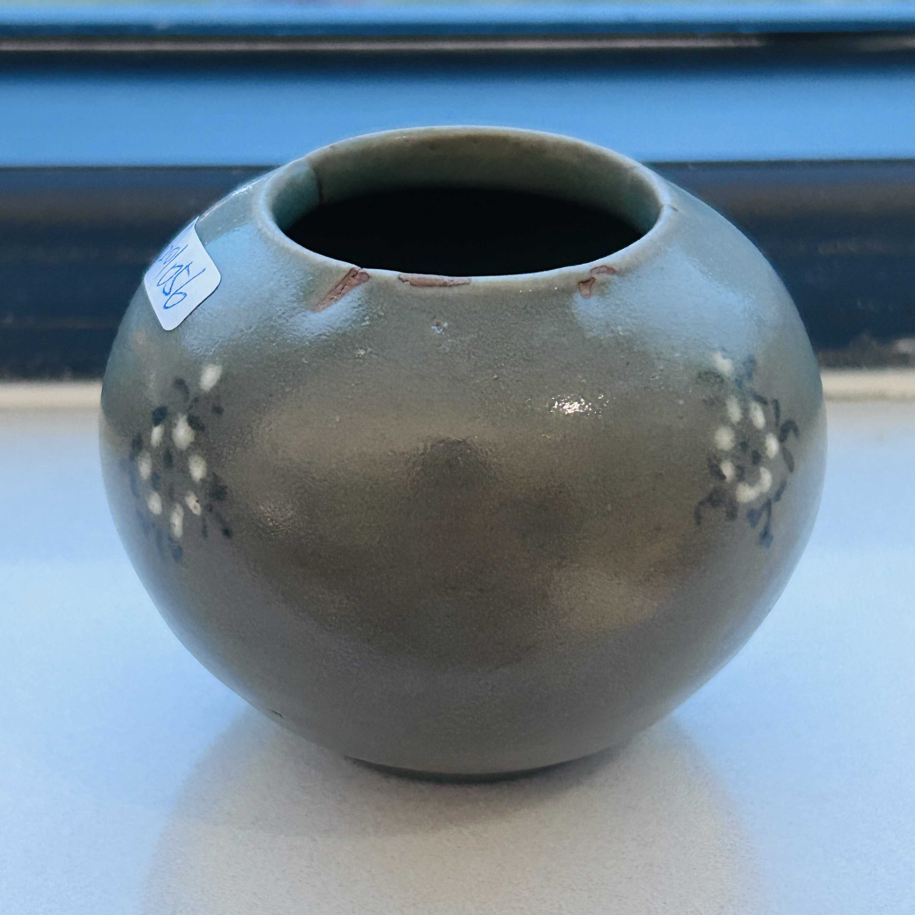 (AD6)Q1201056明高丽青瓷黑白嵌花水盂 古董瓷器