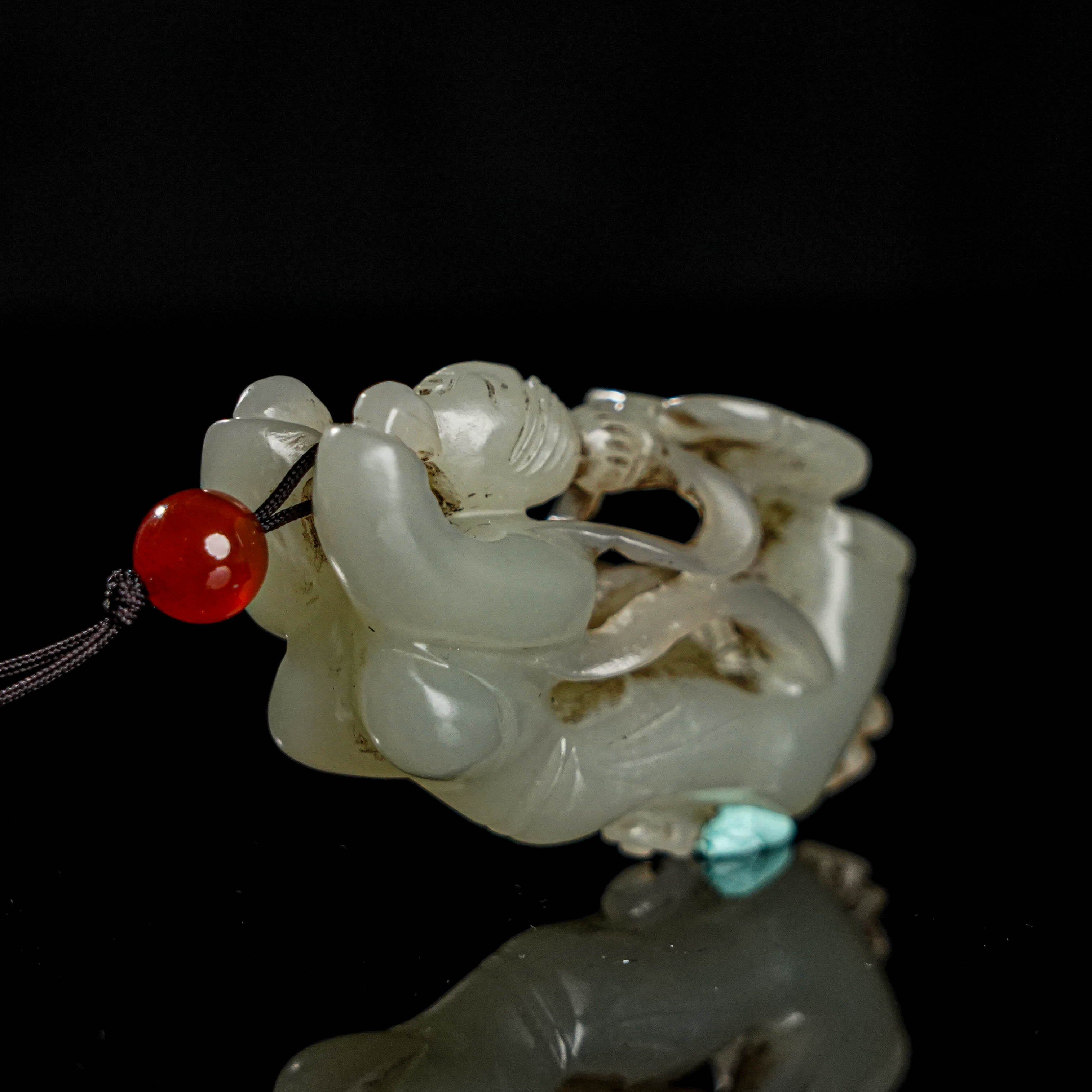 (AB3)8A012835清和田玉雕刻飞天女子坠