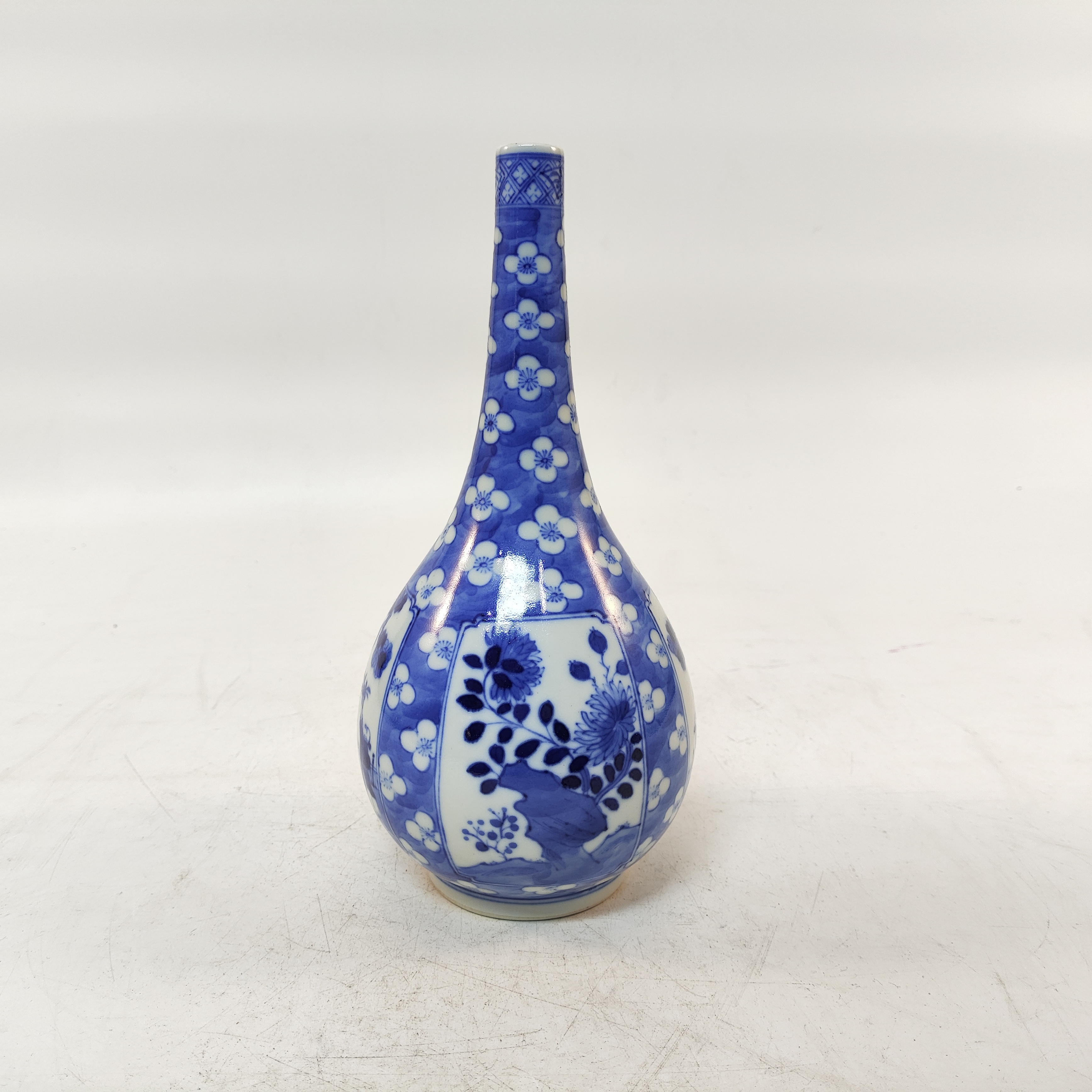 （AD6) EW227012 清晚期青花开窗人物故事图纹锥把瓶 古玩瓷器