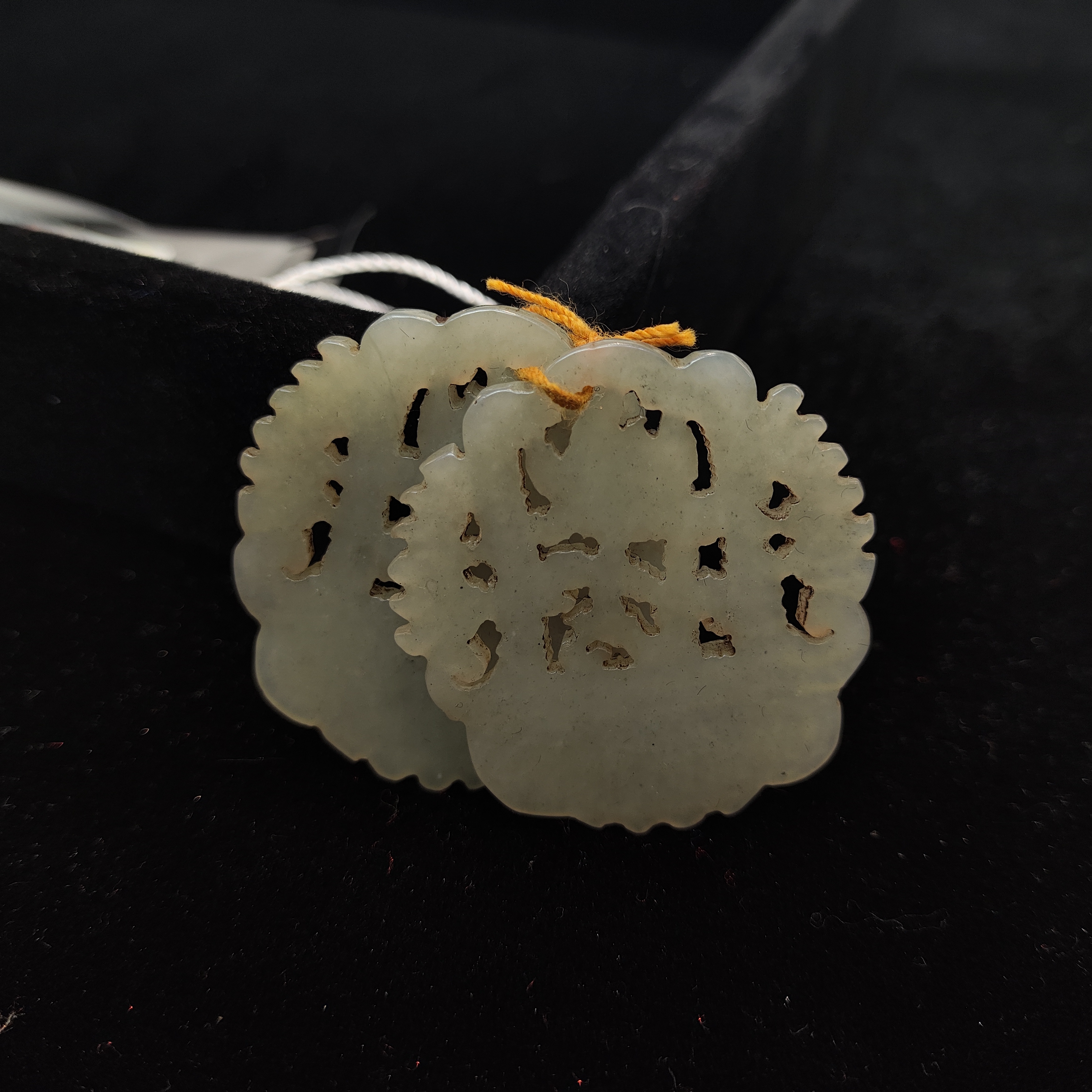 (AB3)8A012875清和田青白雕刻花篮一对