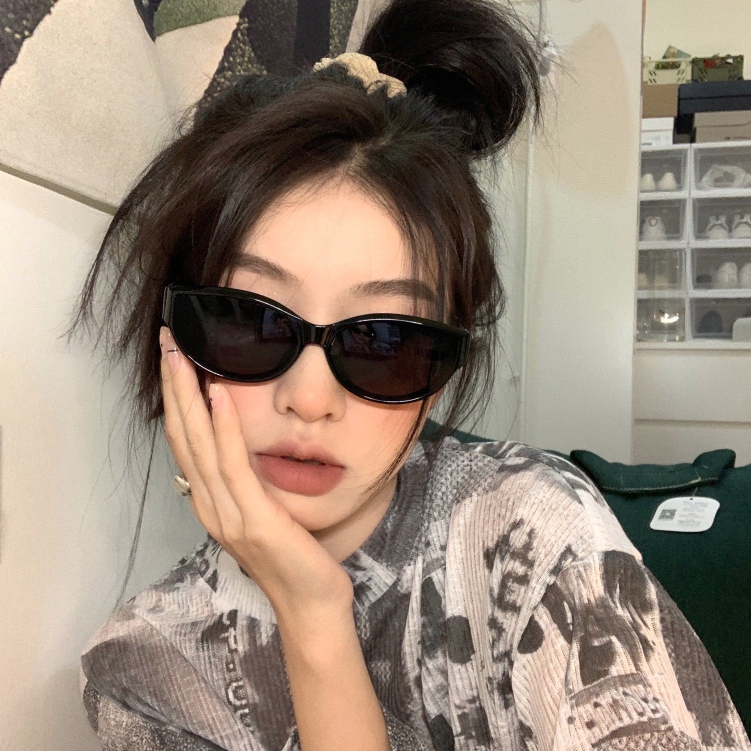 猫眼墨镜复古街拍男女2023网红凹造型拍照时尚简约港风素颜太阳镜
