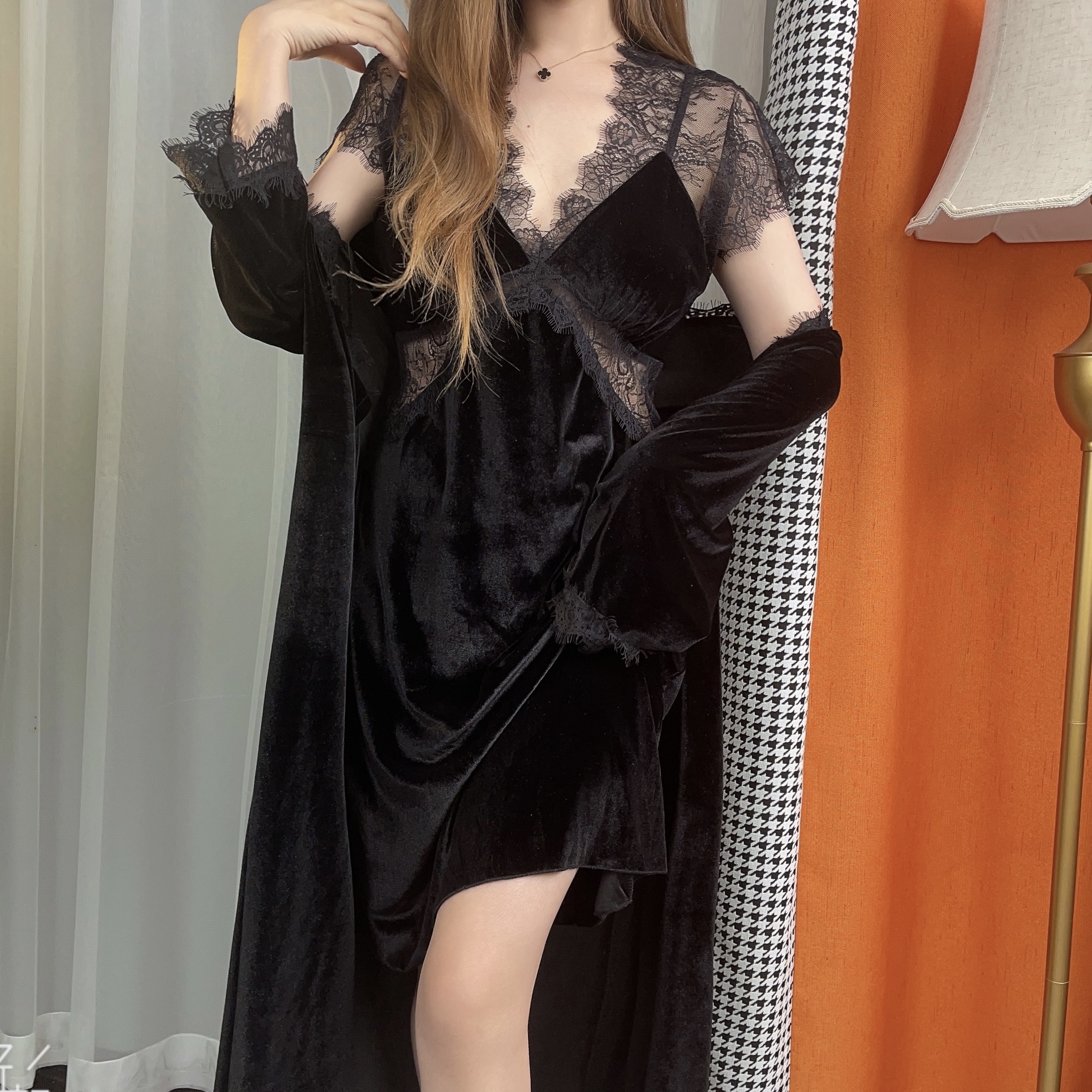 【佳期如梦】高级感秋冬季金丝绒家居服蕾丝性感轻奢睡衣睡裙大码