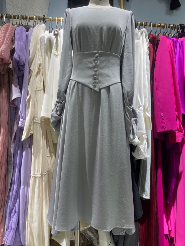 醋酸灯笼袖连衣裙