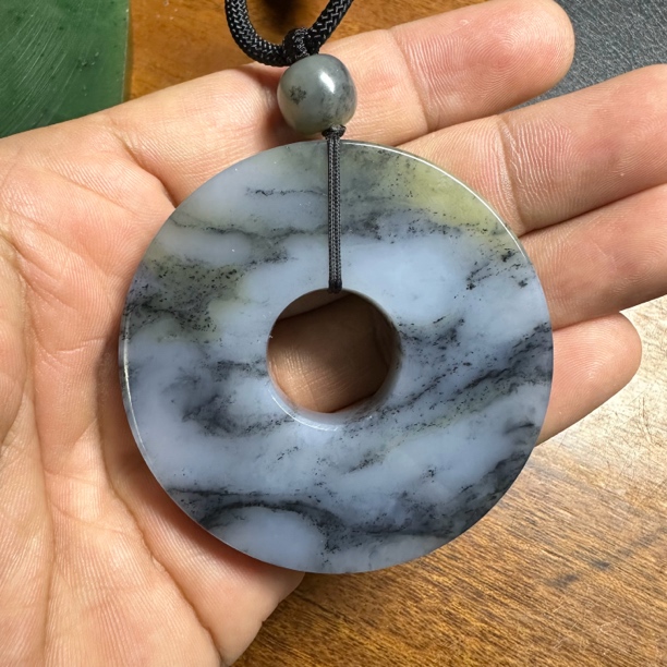 集色堂新疆和田玉籽料青花楼兰三色意境玉璧58直径75g