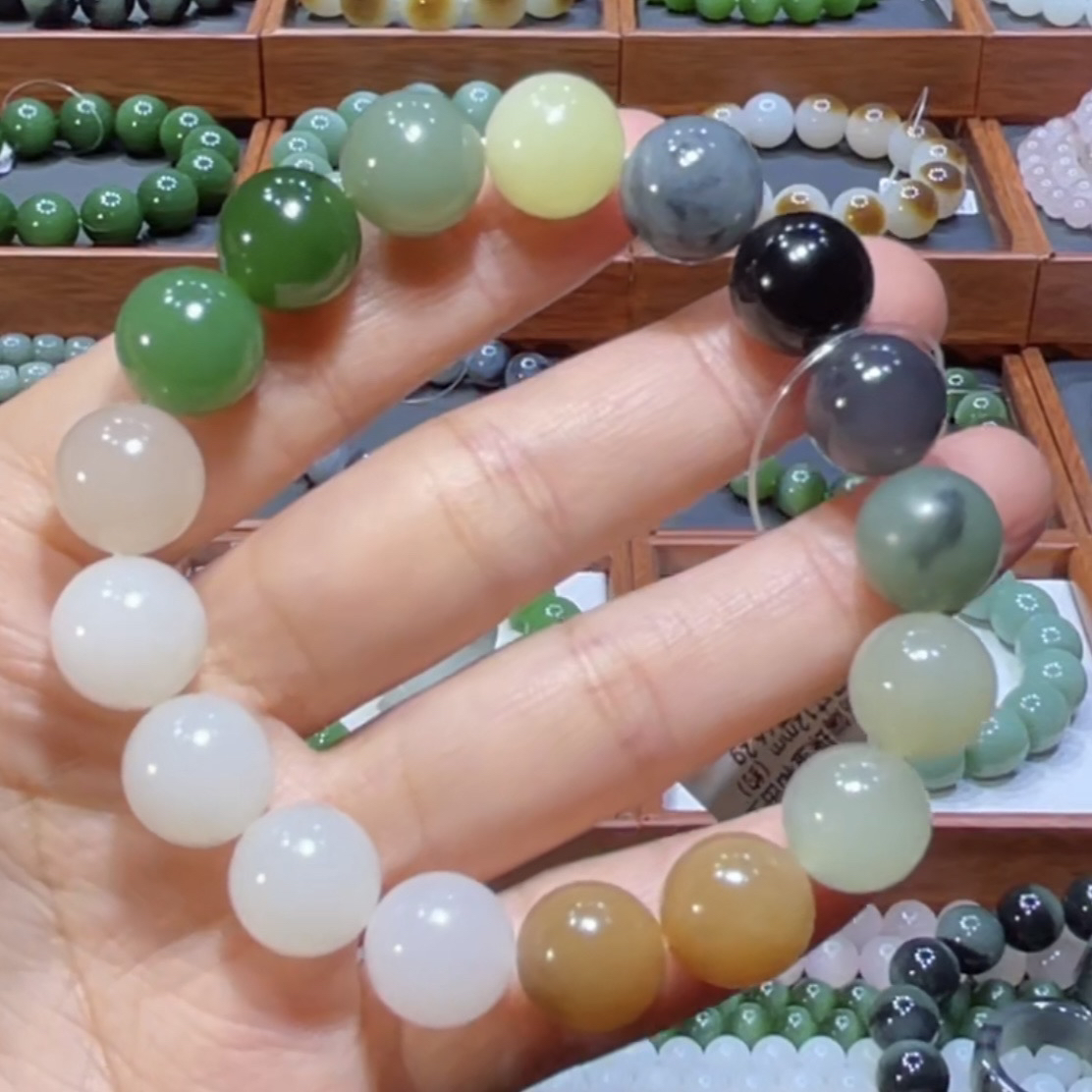 收藏级！和田玉多宝手串12mm（苹果绿、帝王紫、帝王绿、鸡油黄）