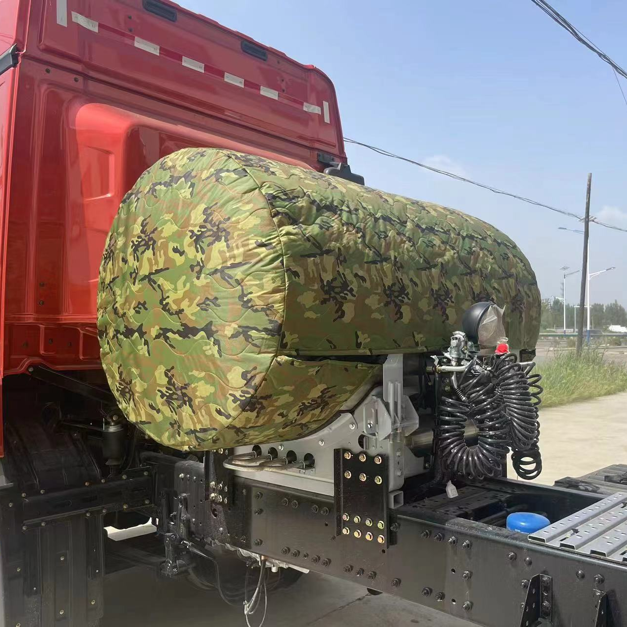 解放J6PJH6悍V货车LNG气瓶气罐隔热罩大货车天然气车加厚保护罩衣