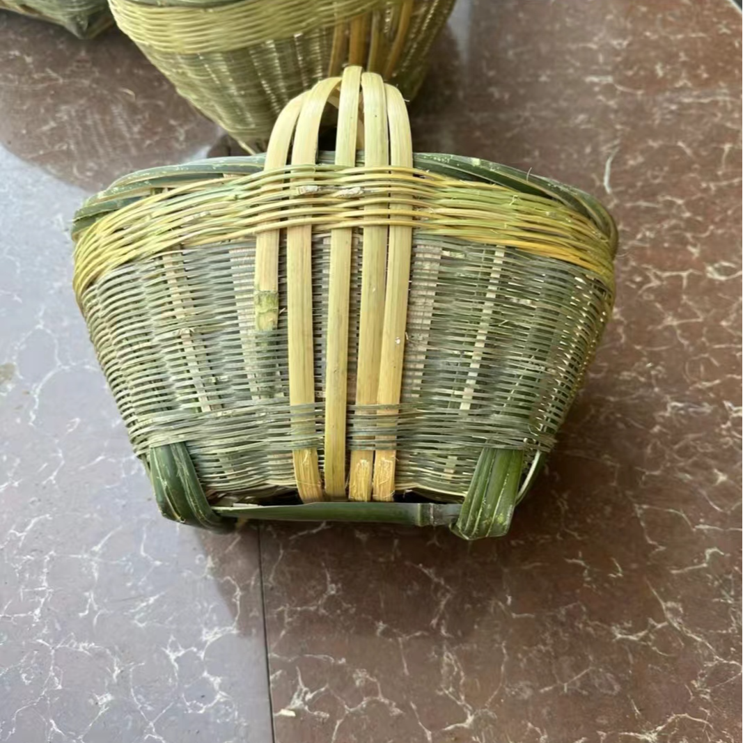 精编小号竹筐子长31宽21高20厘米