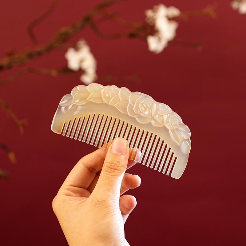 天然羊角精雕梳雕刻花朵精品顺发清洁送礼礼品按摩梳便携防静电