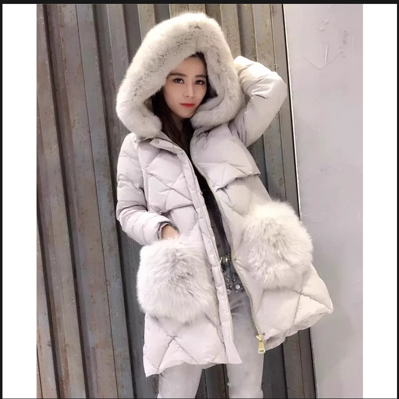 M6A86423  中长款2023欧洲冬季女新款纯色连帽厚外套大毛领