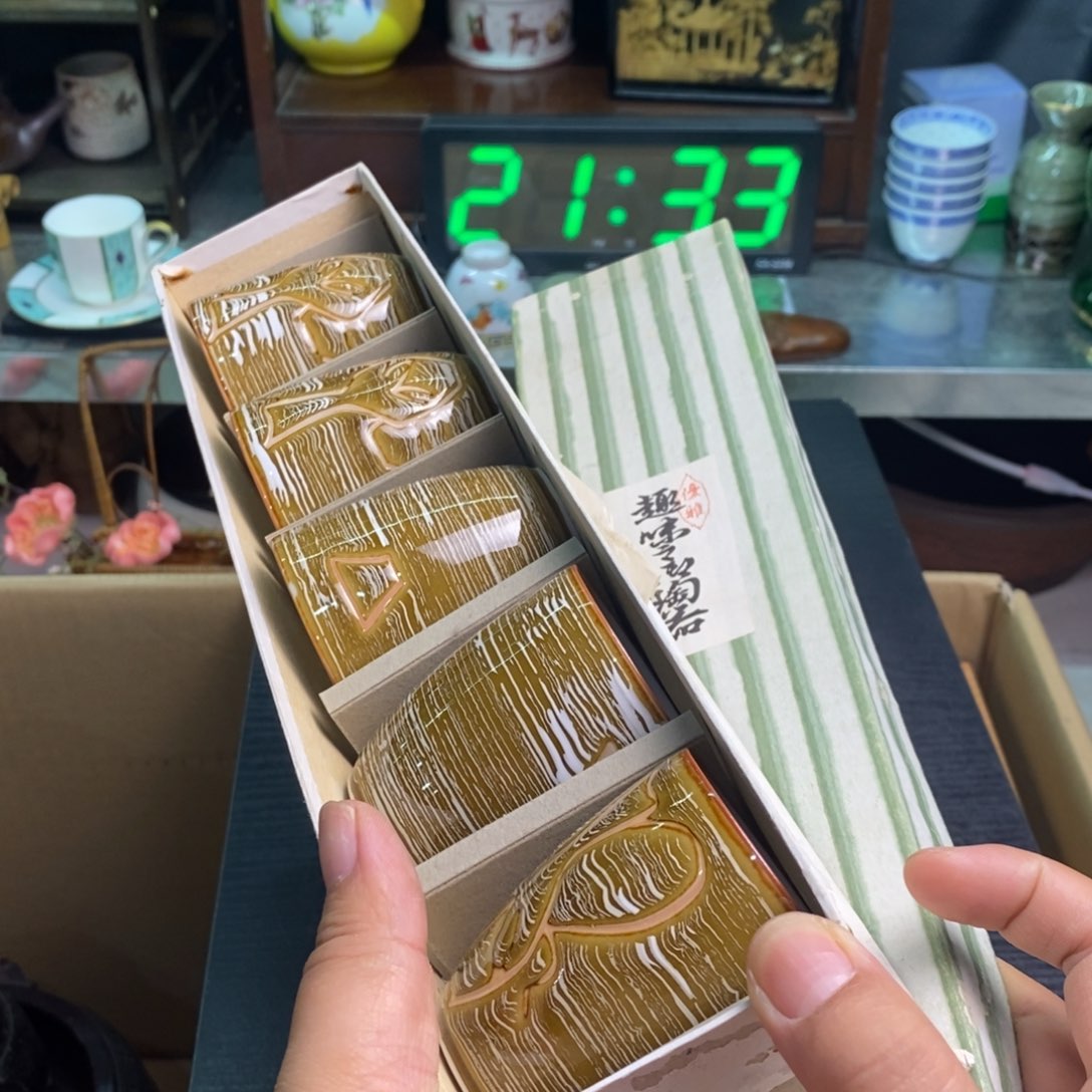 摆件有纪念款有纪念款