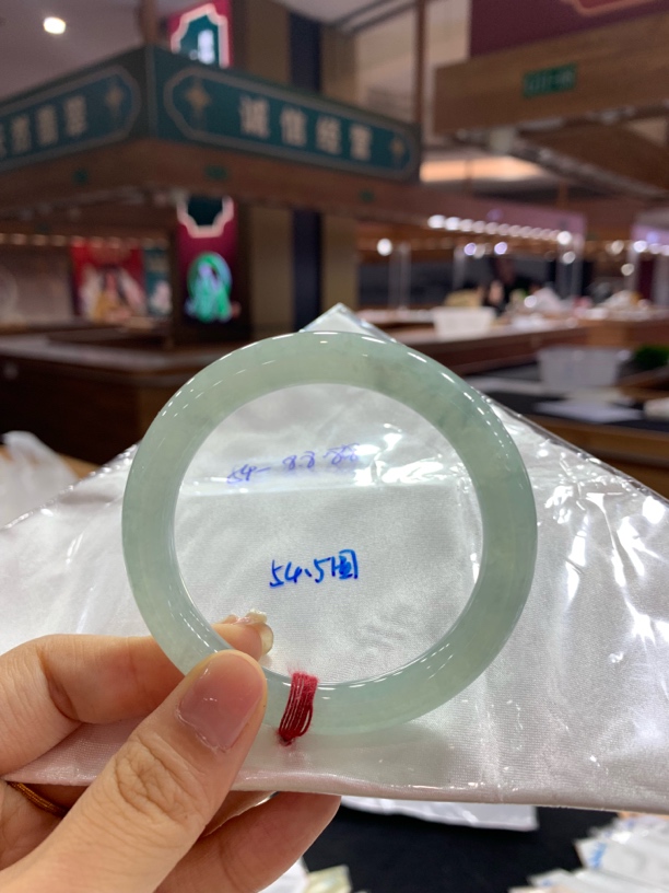 天然缅甸翡翠手镯